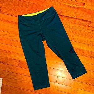 MARIKA Workout Capris